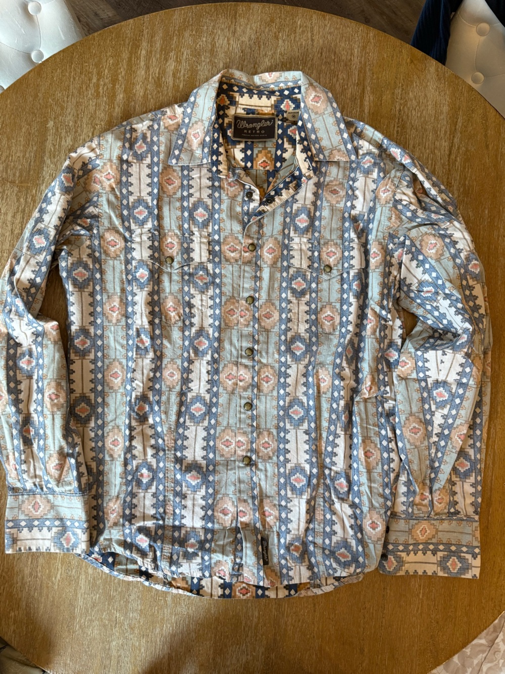 Men's Retro Wrangler Southwest/Aztec Print button down with pearl snaps size m